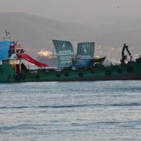 Kocaelispor'un şampiyonluğu denizde ve kentte kutlandı