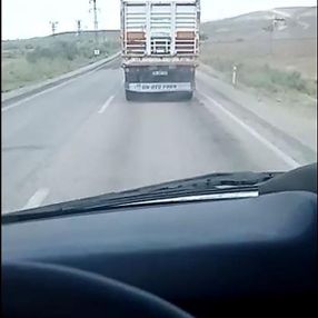 Ambulansa yol vermeyen kamyon şoförüne, 3 bin lira ceza