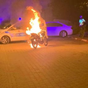 Aydın'da polis ceza yazınca, motosikletini yaktı