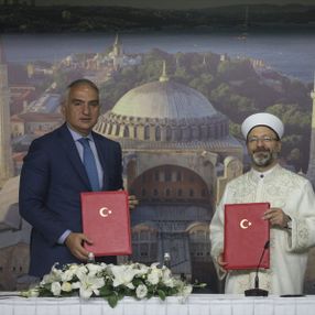 Ayasofya için protokol imzalandı