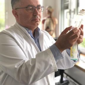 Almanya’da Türk doktordan kanser tedavisinde yeni yöntem