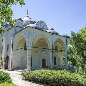 18 ülkede 329 Türk mimari eserini kiliseye çevirdiler
