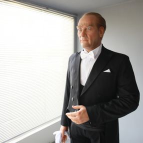 Programlanabilir silikon heykeller normal heykelden ucuz