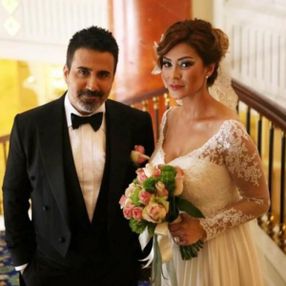 Emrah, boşanıyor