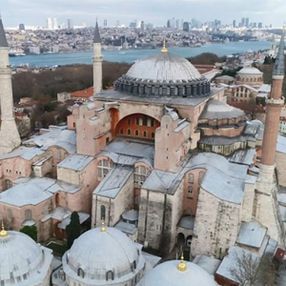 Yunanistan, Ayasofya'nın açılacağı tarihi yas ilan etti