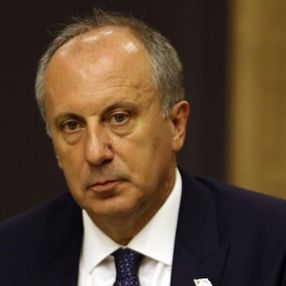 Muharrem İnce Ayasofya'daki ilk namaza davet edildi