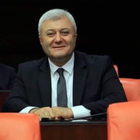 Tuncay Özkan: Sosyal medya düzenlemesine direneceğiz