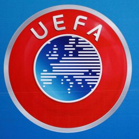 UEFA'dan Fenerbahçe'ye ceza