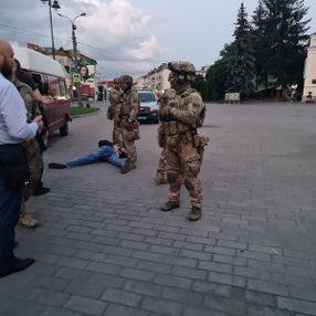 Ukrayna'da 10 saatlik rehine krizi sona erdi