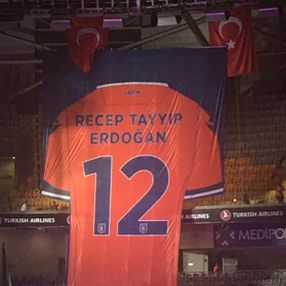 Başakşehir'den Erdoğan'a forma jesti