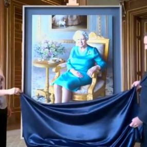 Kraliçe Elizabeth'in yeni yağlı boya tablosu