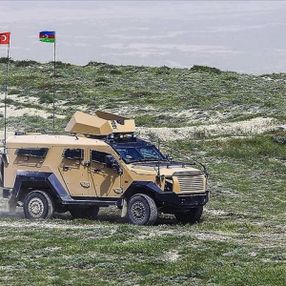Azerbaycan ve Türkiye’den ortak askeri tatbikat