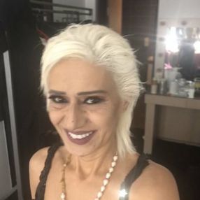 Yıldız Tilbe: Bülent Ersoy bacaklarıma hasta