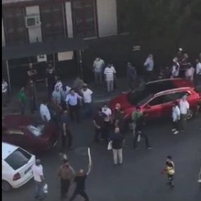 Bursa'da yol verme kavgası kamerada