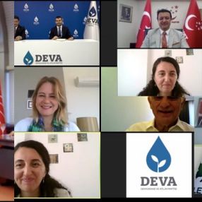 Siyasi partiler videokonferans aracılığıyla bayramlaştı