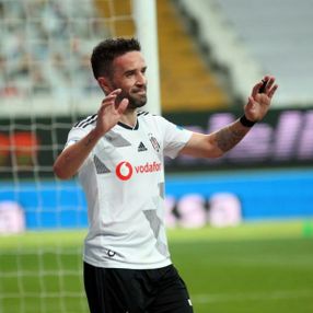 Gökhan Gönül'den veda mesajı