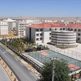 Nusaybin'de terörün eğitimde bıraktığı izler siliniyor