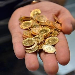 Altın sert geriledi: Gram 458 liraya düştü