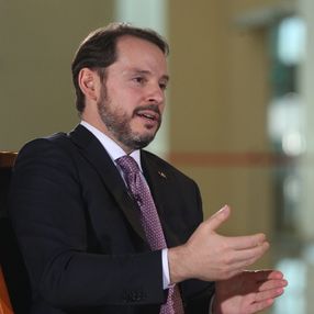 Berat Albayrak: Kur iner, çıkar
