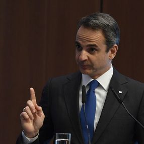 Miçotakis, 'acil koduyla' Yunan ulusuna seslendi