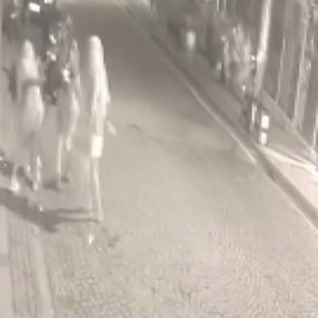 Bodrum'da kadınların 'niye bakıyorsunuz' kavgası