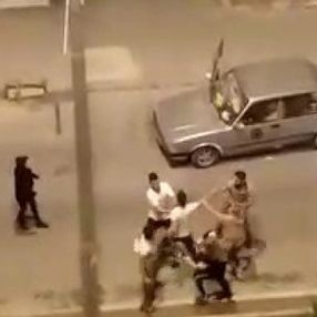 Bolu'da cami duvarına tuvaletini yapan şahıs olay çıkardı