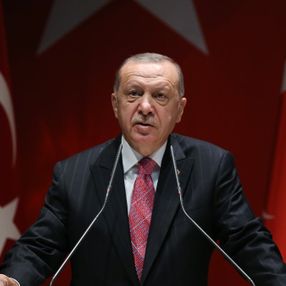 Cumhurbaşkanı Erdoğan: Eğlencelere ara verin