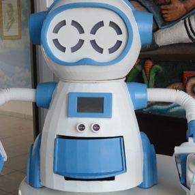 Ordu'da virüs salgınına karşı ateş ölçen robot üretildi