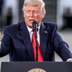 Donald Trump: Belarus'taki gösteriler barışçıl