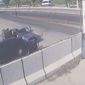 Adana'da sancısı tutan kadın, polisin yardımı ile doğum yaptı