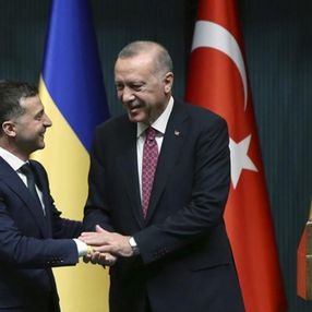 Vladimir Zelenskiy'den Cumhurbaşkanı Erdoğan'a tebrik telefonu