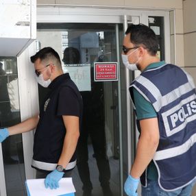 Edirne'de polis ve muhtarlardan karantina denetimi