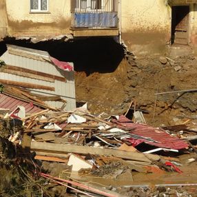 Giresun'da sel felaketi sonrası Bakan Pakdemirli incelemelerde bulundu