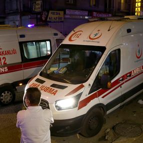 Ankara'da müşteriler birbirine girdi: 4 yaralı