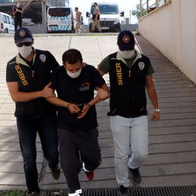 'Elif Sarı' hesabının kullanıcısı: Cahillik ettim