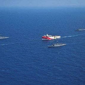 Oruç Reis'e tacizde bulunmak isteyen Fransız ve Yunan gemileri kaçtı