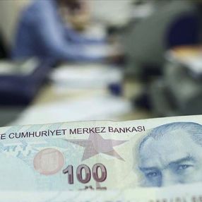 Türkiye ekonomisi yılın ikinci çeyreğinde yüzde 9,9 küçüldü