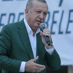 Cumhurbaşkanı Erdoğan dere yatağına yapılan evleri eleştirdi