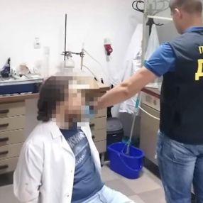 Ukrayna'da üniversitede uyuşturucu ürettiler