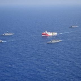 Yunanistan Türkiye ile görüşmek için şart koştu