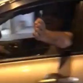 Mersin’de avukat ve eşini trafikte sıkıştırıp, tehdit ettiler