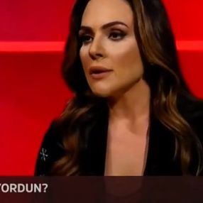 Okan Bayülgen'den Buket Aydın'a: AK Partlili misin