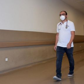 Koronavirüsü yenen doktor: Ağrıdan çığlık attım