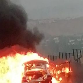 Kayseri'de, seyir halindeki otomobil alev topuna döndü