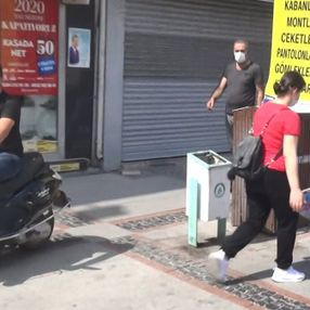 Edirne'de maske denetimi yapan polisi kandırmaya çalıştı
