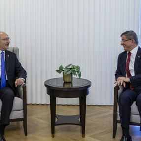 Kemal Kılıçdaroğlu ile Ahmet Davutoğlu arasında FETÖ'cü şakası