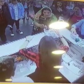 Maltepe'de sahte para ile alışveriş yapmak istedi, yakalandı
