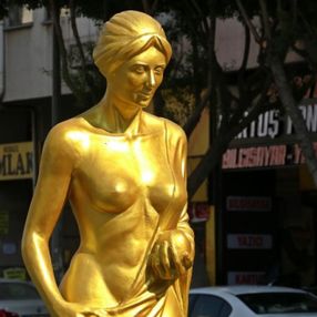 Antalya Altın Portakal Film Festivali için 57 Venüs heykeli dikildi