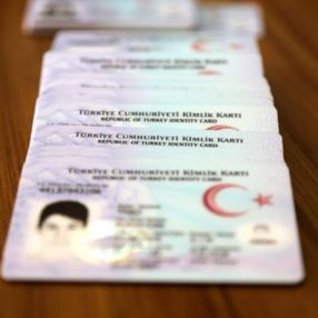Çipli kimlik kartlarına ehliyet bilgileri ekleniyor