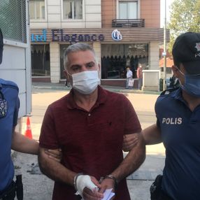 Bursa'da eşini yasak aşkıyla yakalayan adam adliyeye sevk edildi